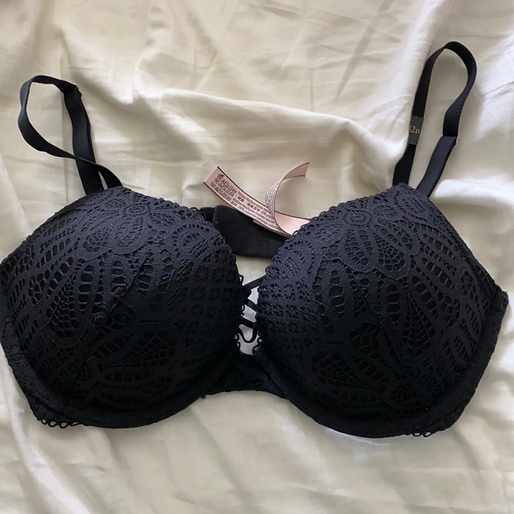 Victoria Secret Dream Angels Lace Push Up Bra - Picture 1 of 4